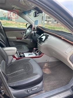 هيونداي أزيرا